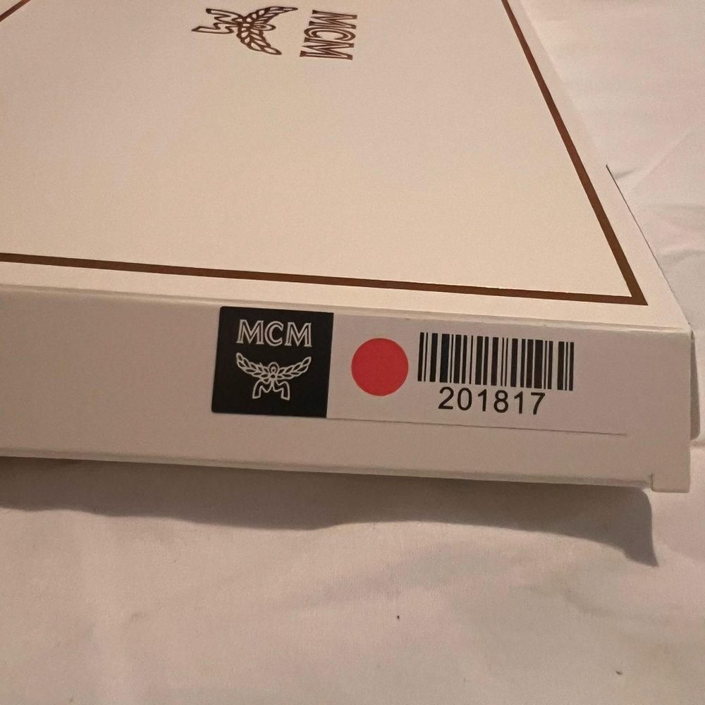 MCM Pink Leather Pouch with Box - Picture 2 of 5